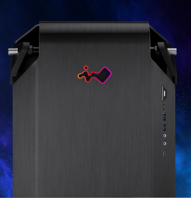 14 x 14インチの大型マザーボードにも対応。140mmファンx 12基